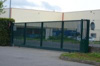 Voir la galerie Portails coulissants collectifs et industriels